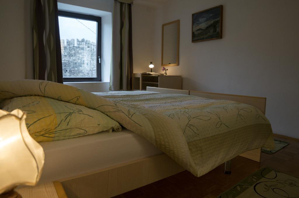 Apartmaji In Sobe Marija Jera Štanjel الغرفة الصورة