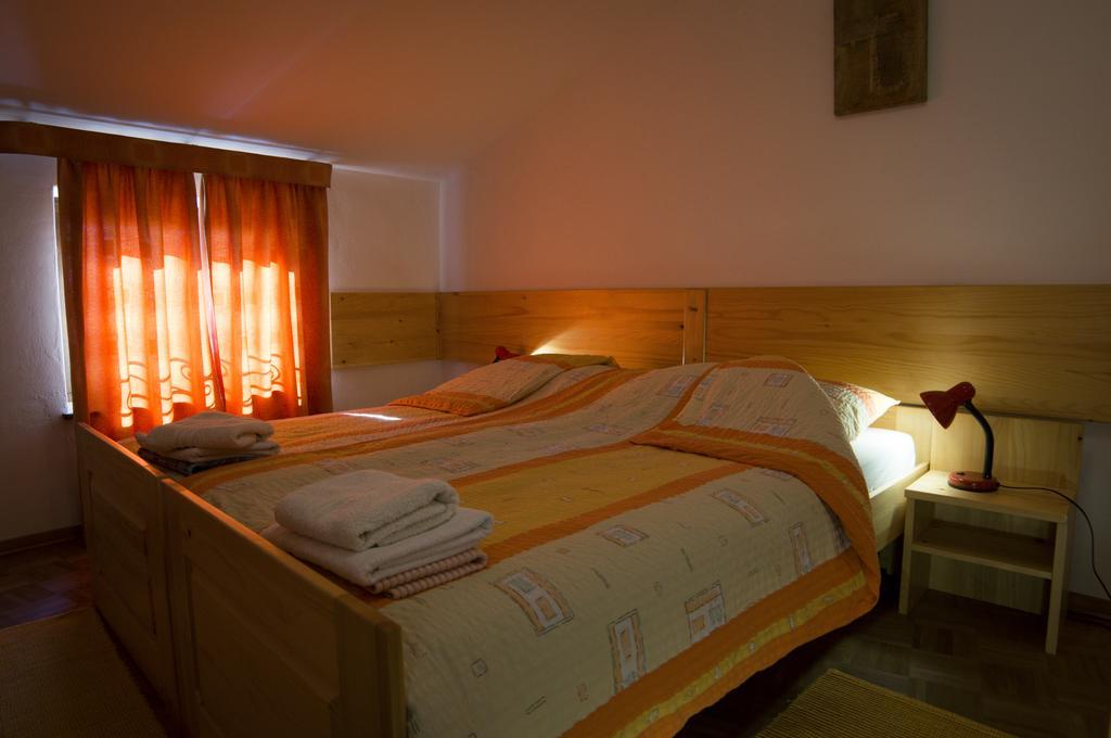 Apartmaji In Sobe Marija Jera Štanjel الغرفة الصورة